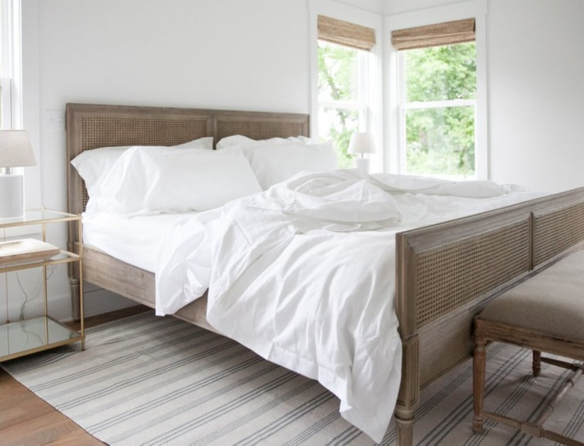 Custom Sheets Can Be a Beautiful Wedding Gift