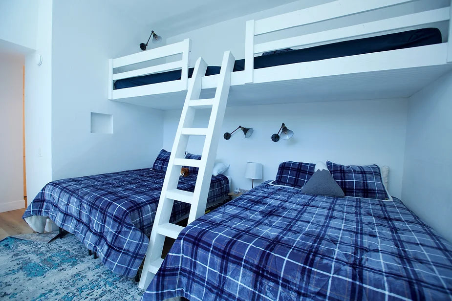 Custom Bunk Beds: The Perfect Addition to a Small Family Home