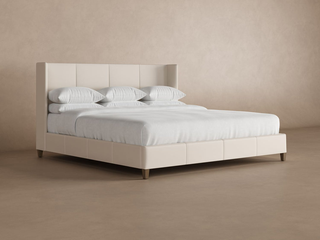 Kodiak Leather Bed in Arctic #color_arctic