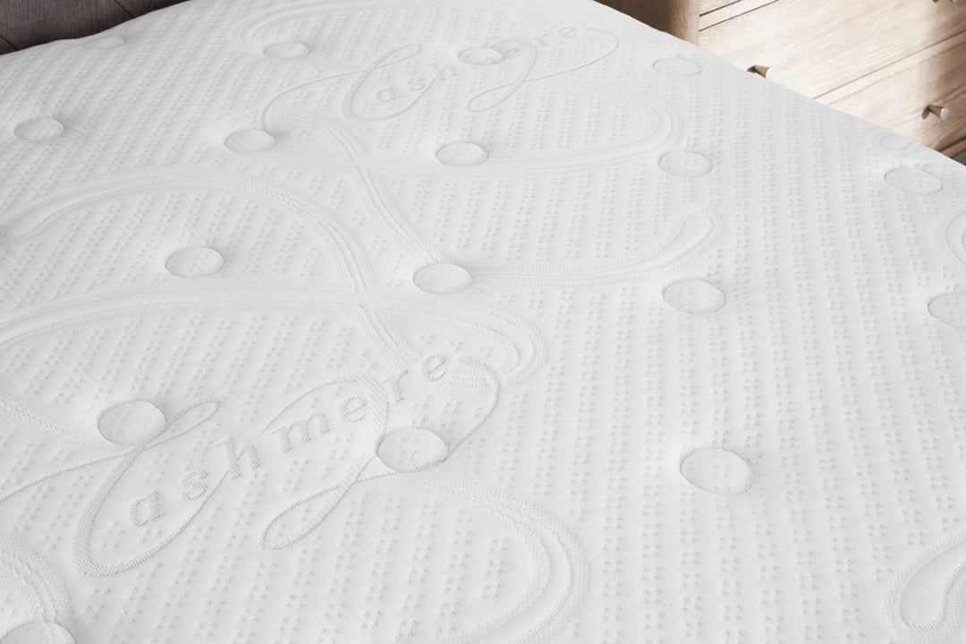 The Grand Luxe Texas King